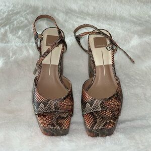 Dolce Vita Platforms